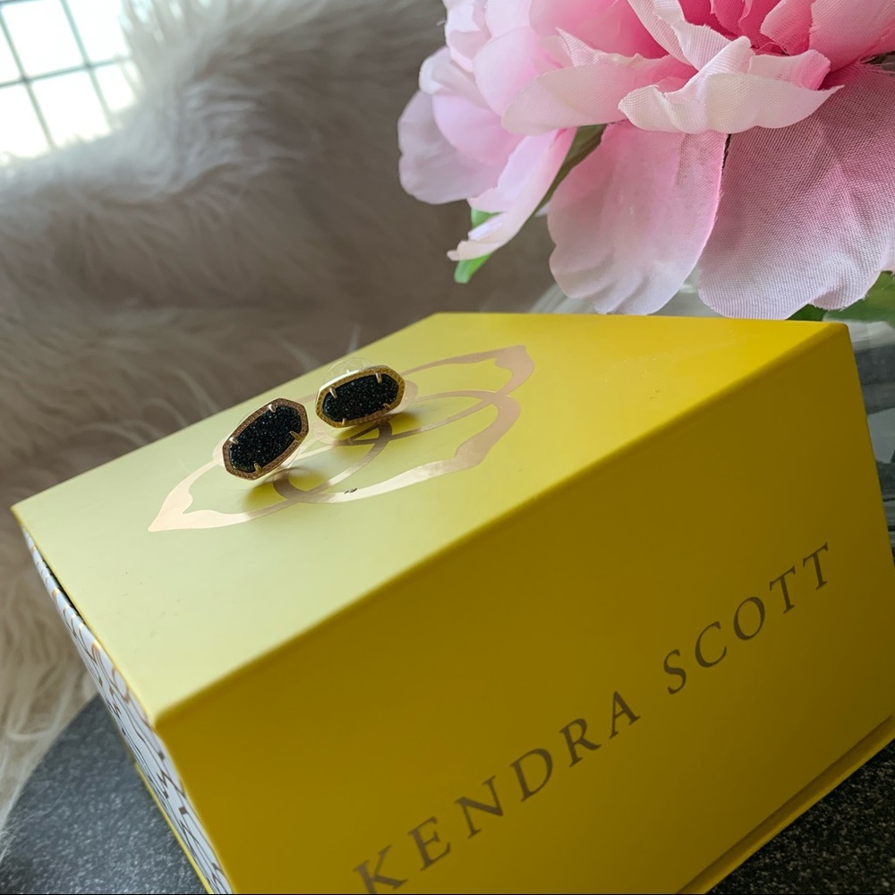 Kendra Scott Ellie Blue Drusy stud earrings
